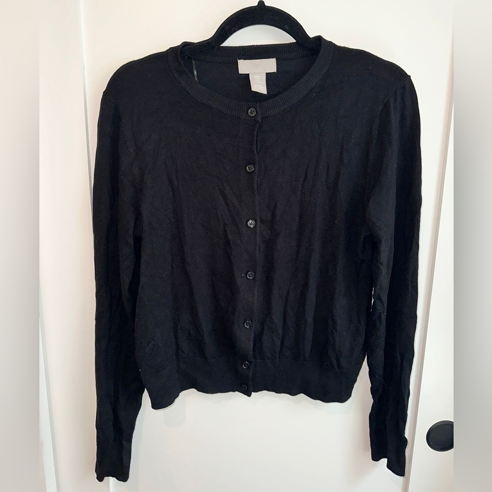 H&M Women’s Black cardigan size Medium